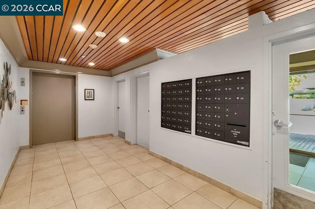 3183 Wayside Plaza Walnut Creek CA 94597