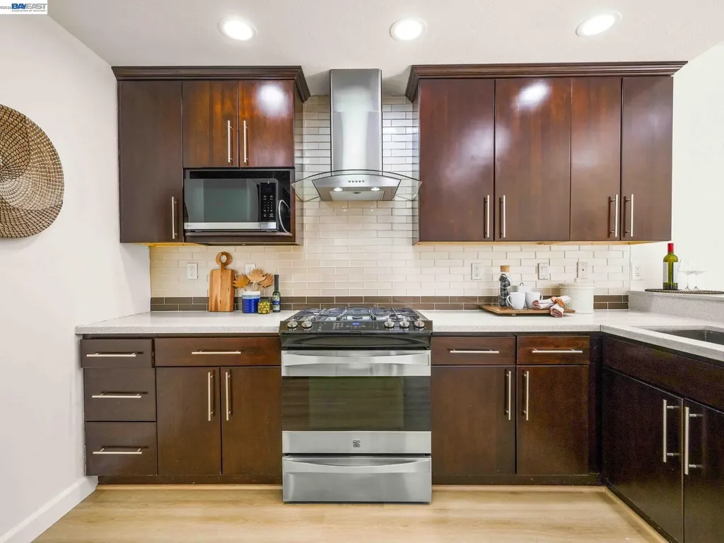 34219 Kenwood Drive Fremont CA 94555