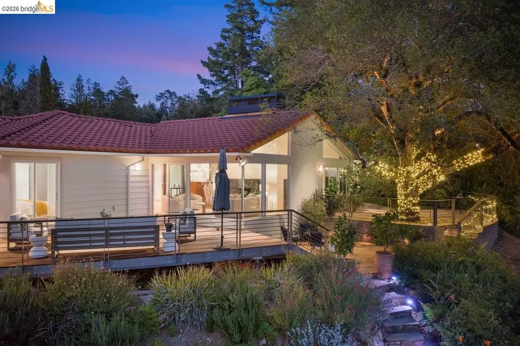 12131 Skyline Boulevard Oakland CA 94619