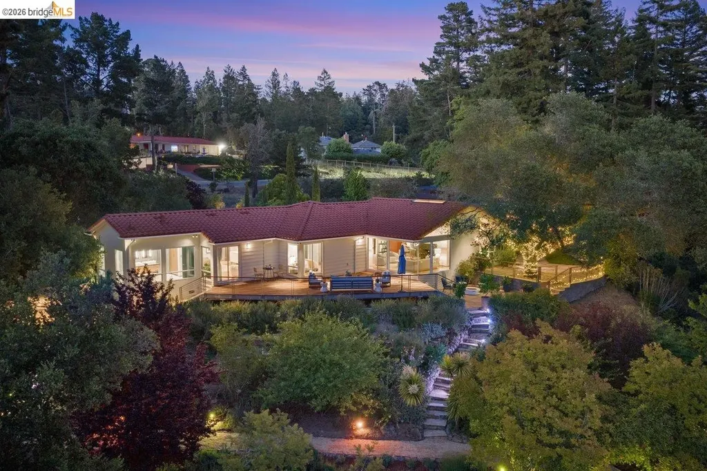 12131 Skyline Boulevard Oakland CA 94619