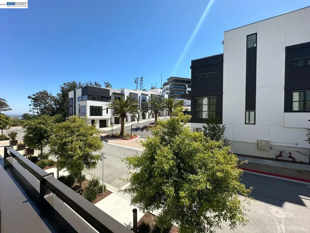 1 Bristol San Francisco CA 94130