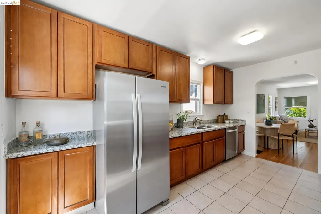820 Madison Street Albany CA 94706
