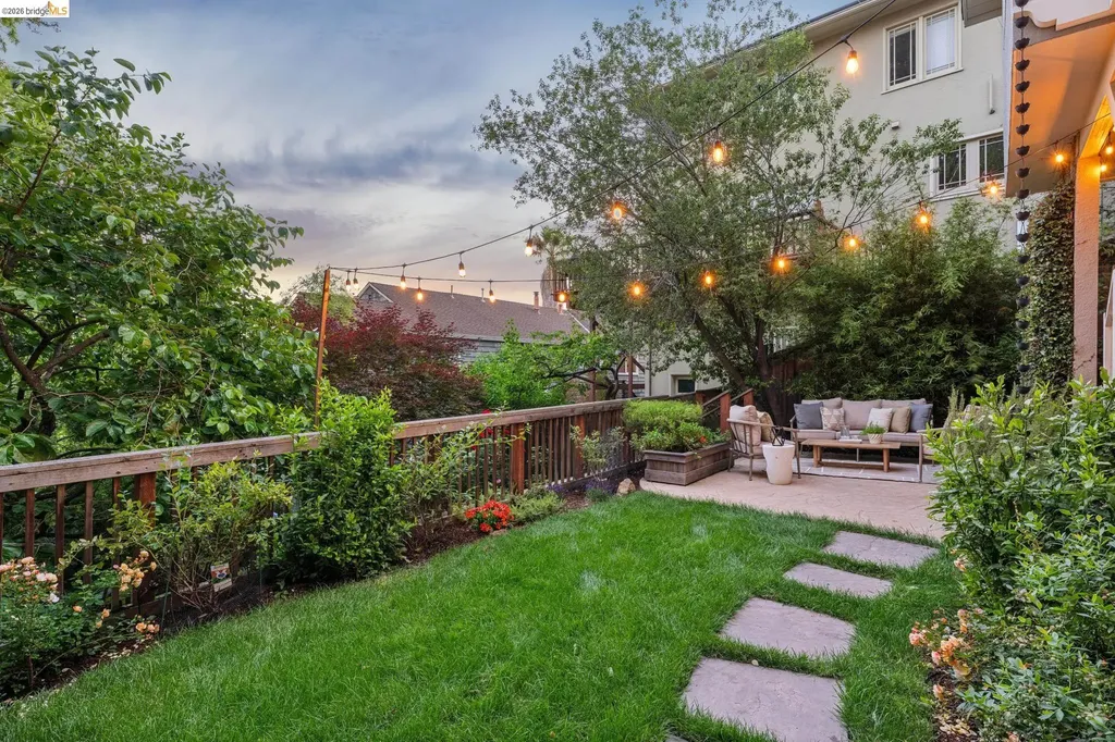 306 Wildwood Avenue Piedmont CA 94611