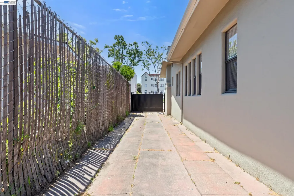 370 14th Street San Leandro CA 94577