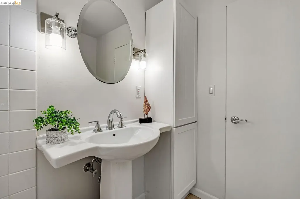 16164 Via Walter San Lorenzo CA 94580