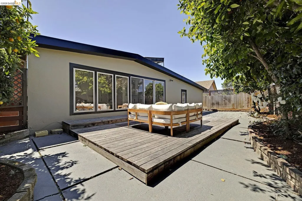 16164 Via Walter San Lorenzo CA 94580