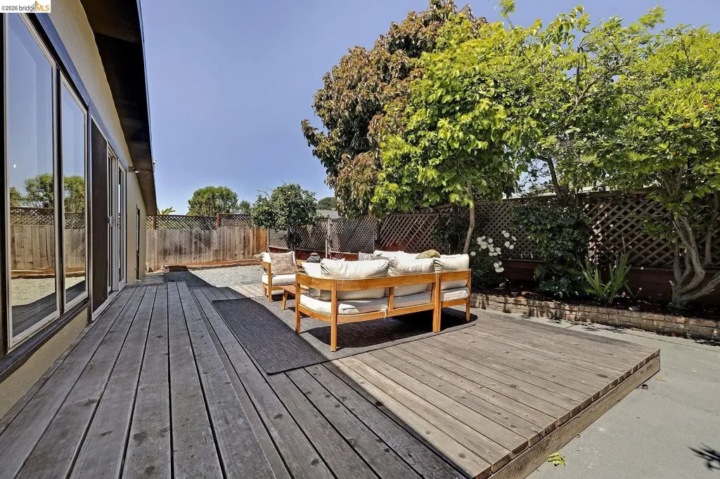 16164 Via Walter San Lorenzo CA 94580