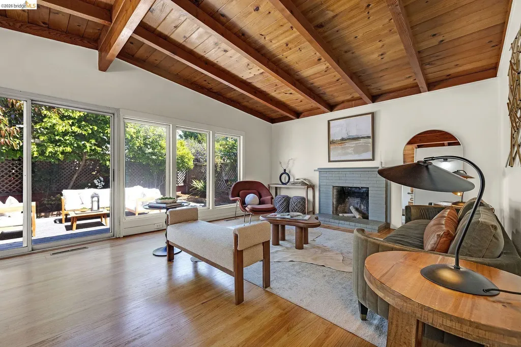 16164 Via Walter San Lorenzo CA 94580
