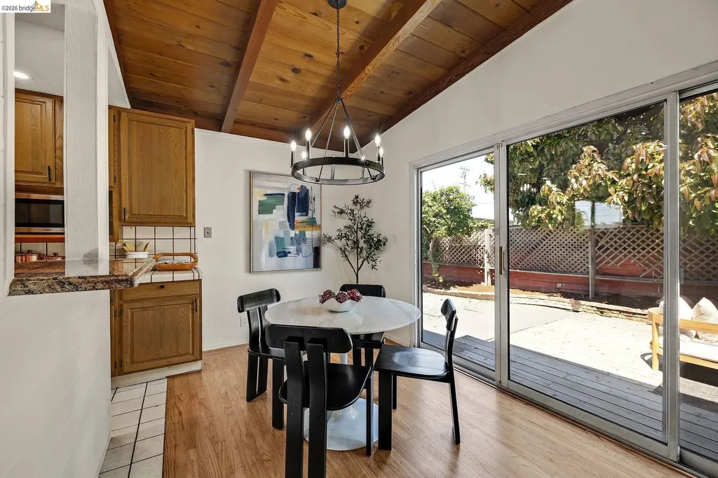 16164 Via Walter San Lorenzo CA 94580