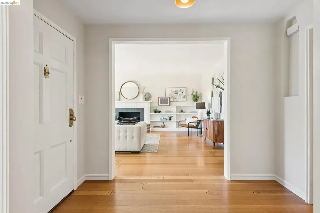 5430 Proctor Avenue Oakland CA 94618