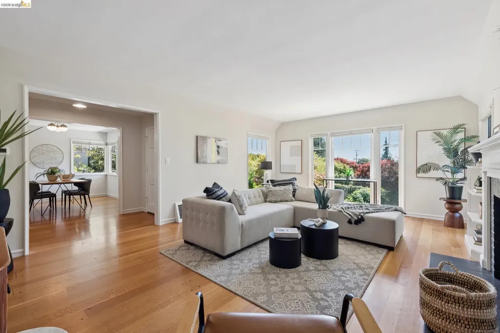 5430 Proctor Avenue Oakland CA 94618
