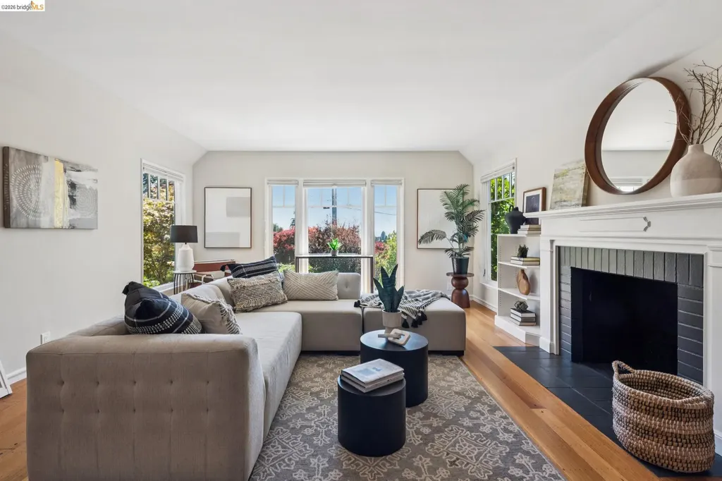 5430 Proctor Avenue Oakland CA 94618