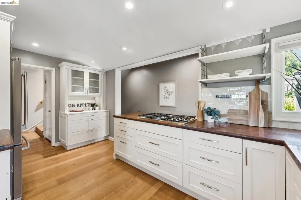 5430 Proctor Avenue Oakland CA 94618