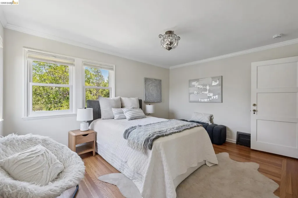 5430 Proctor Avenue Oakland CA 94618