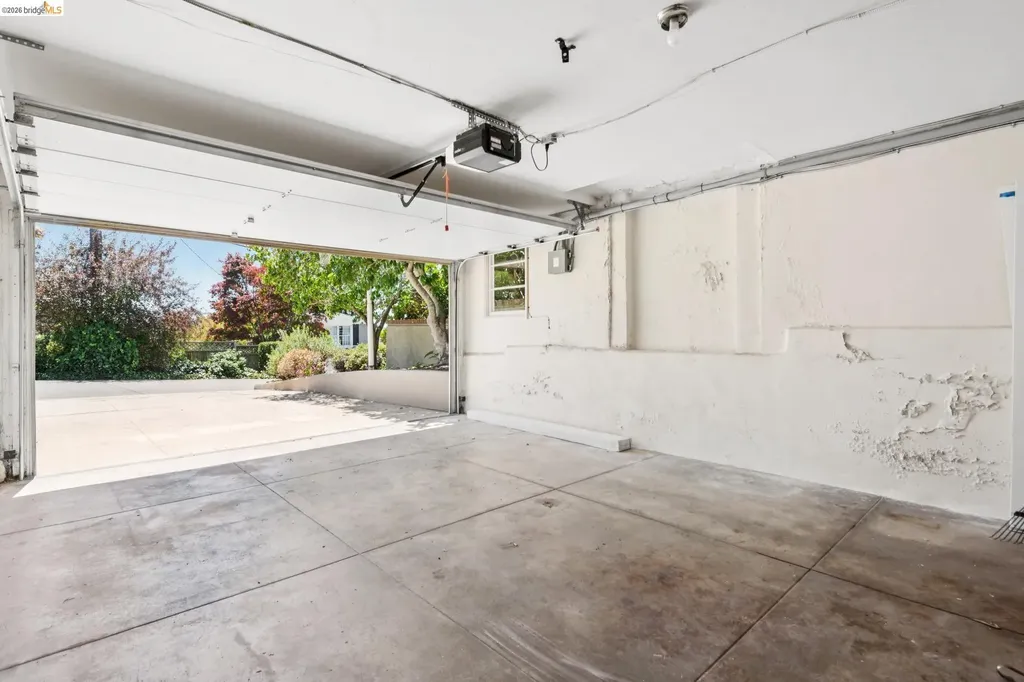 5430 Proctor Avenue Oakland CA 94618