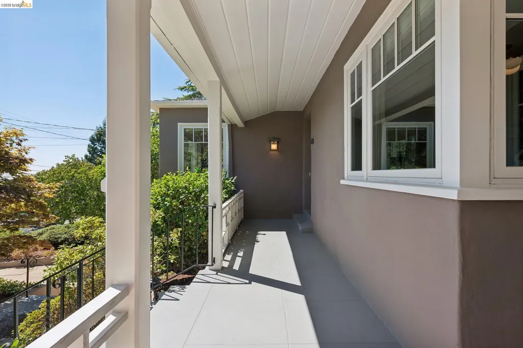 5430 Proctor Avenue Oakland CA 94618