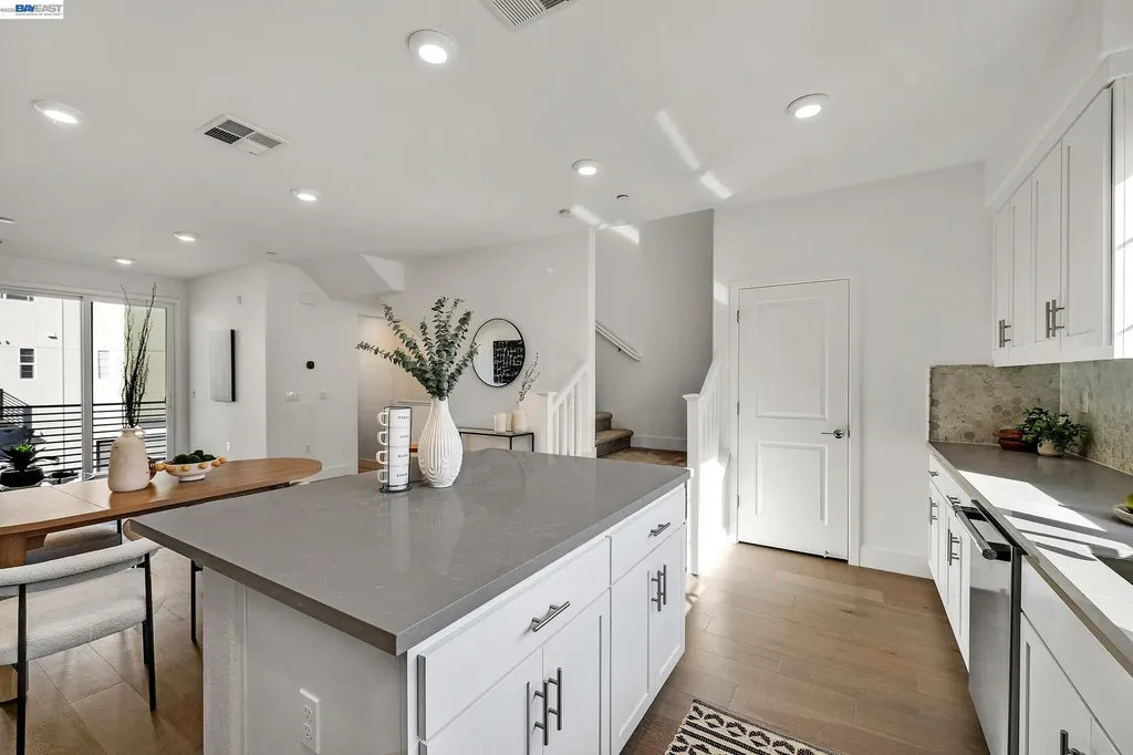 29259 Hub Court Hayward CA 94544