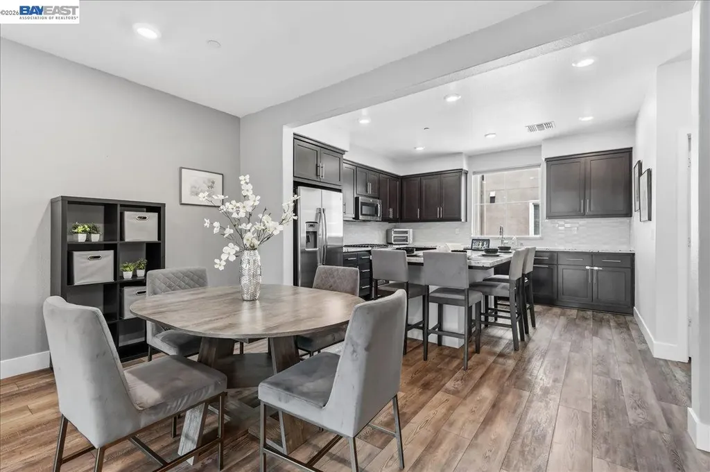 112 Apricot Street Livermore CA 94551