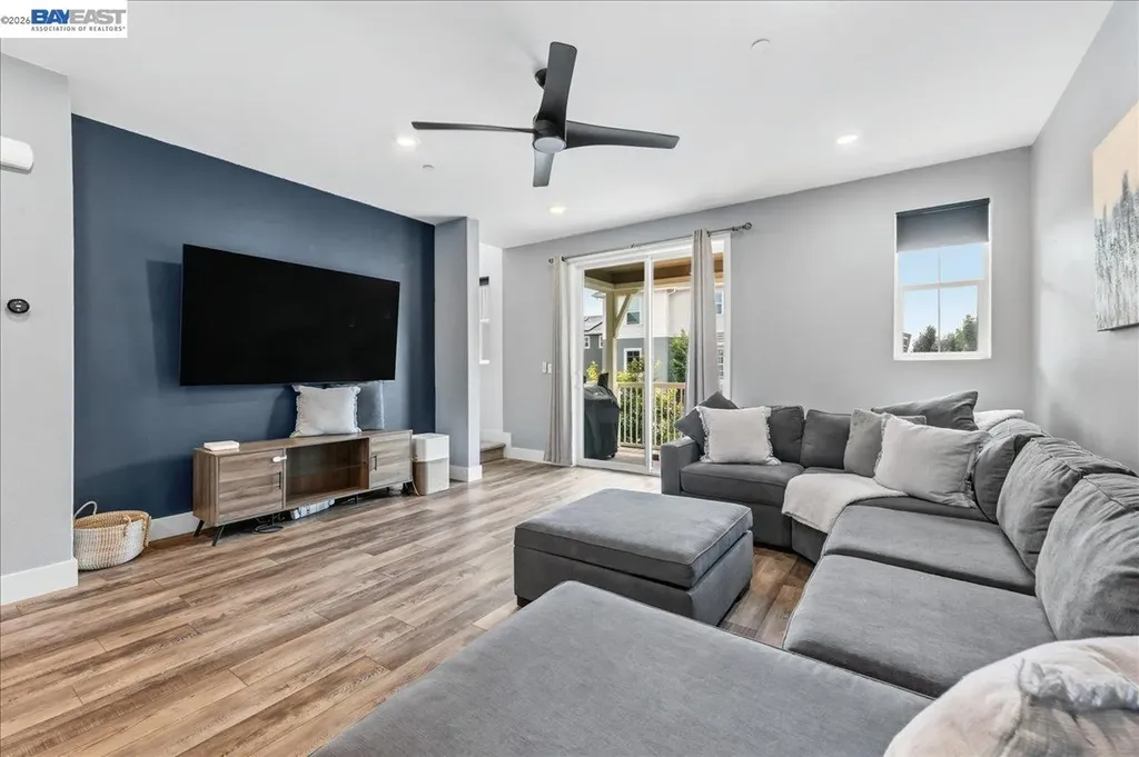112 Apricot Street Livermore CA 94551