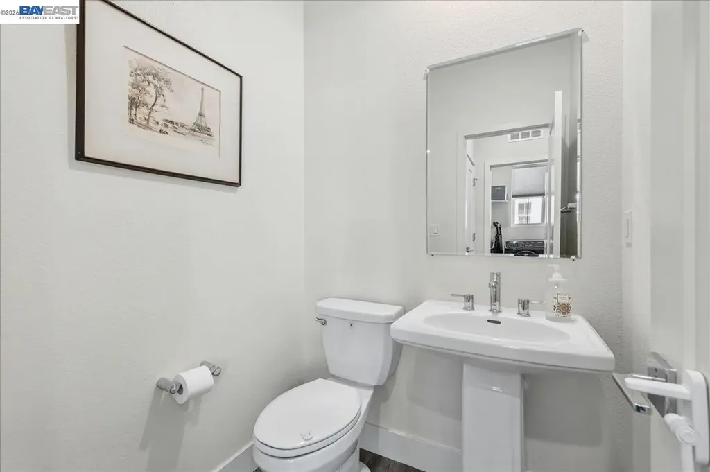 112 Apricot Street Livermore CA 94551