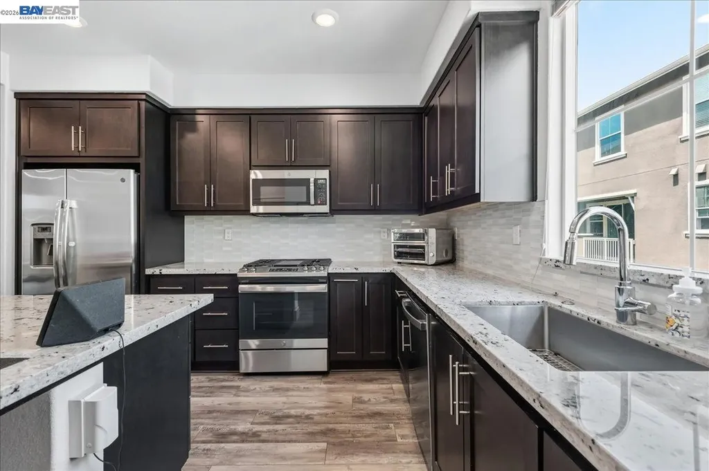 112 Apricot Street Livermore CA 94551