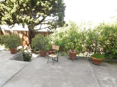3086 Middleton Street Oakland CA 94605