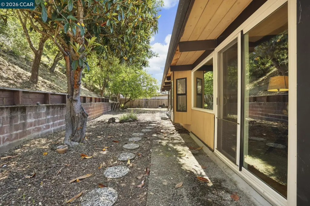 742 Miner Road Orinda CA 94563
