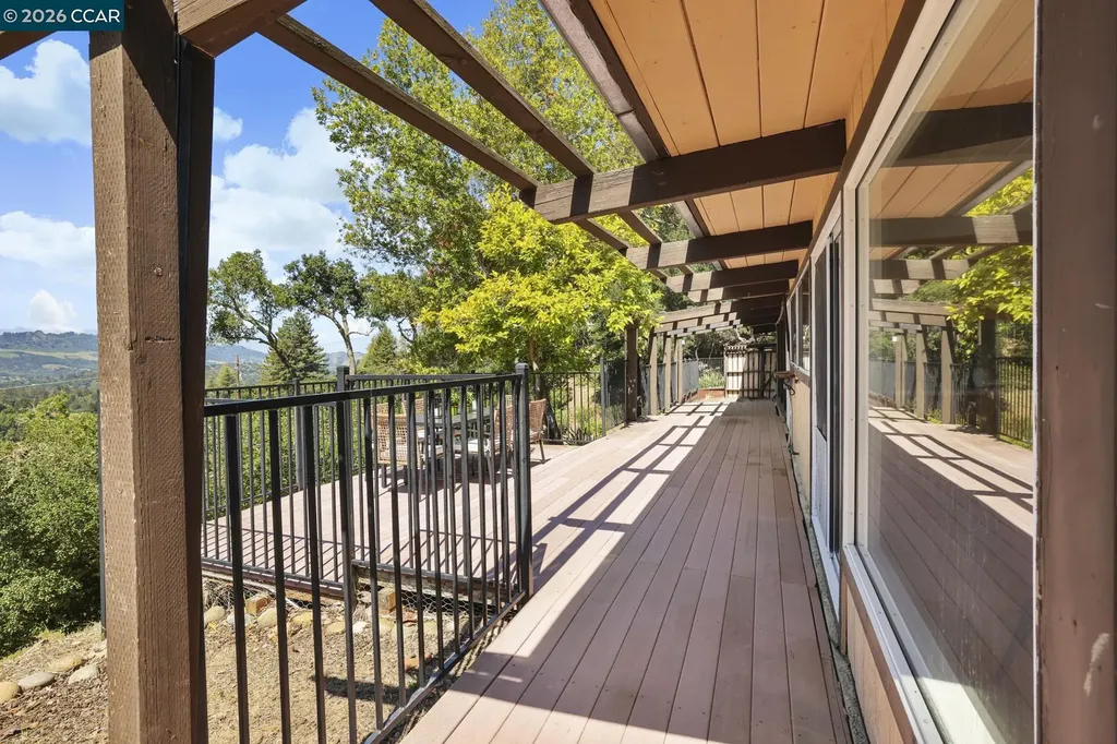 742 Miner Road Orinda CA 94563