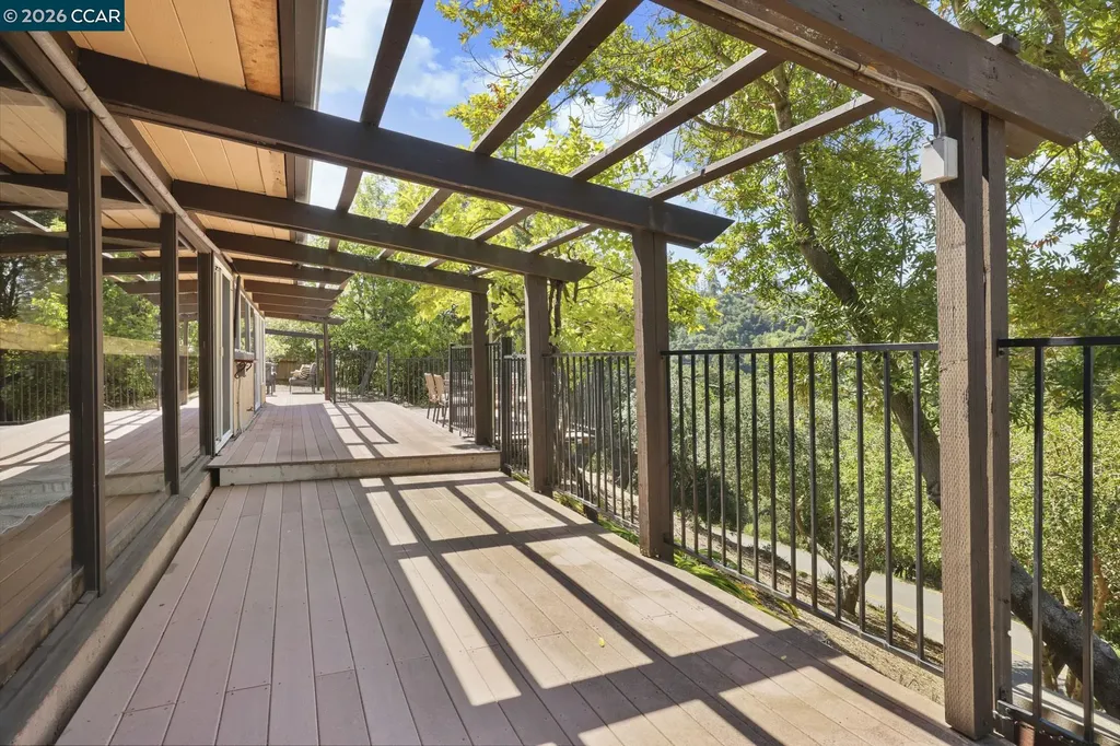 742 Miner Road Orinda CA 94563