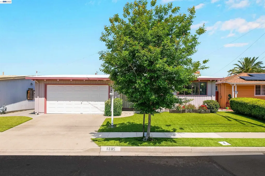 1285 Sangamore Street Hayward CA 94545