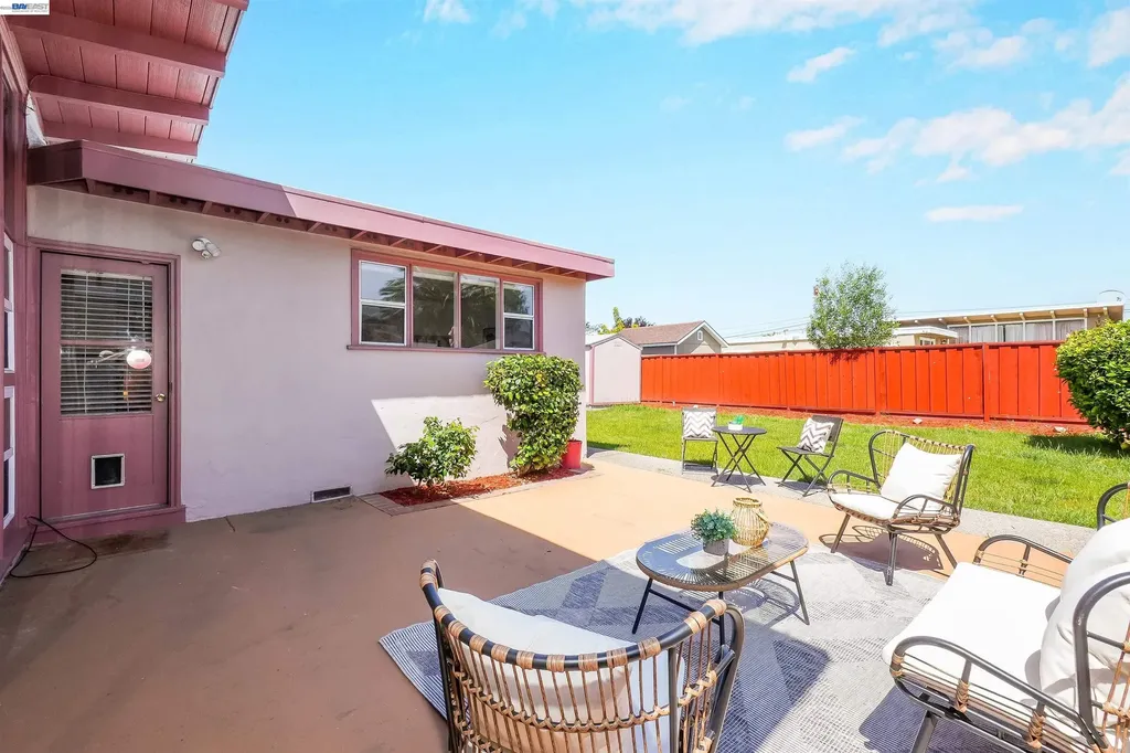 1285 Sangamore Street Hayward CA 94545