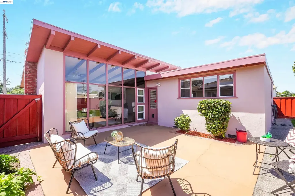 1285 Sangamore Street Hayward CA 94545