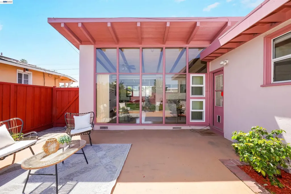 1285 Sangamore Street Hayward CA 94545
