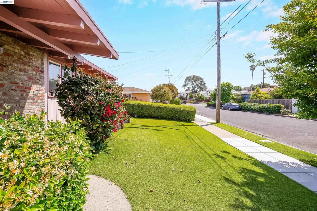 1285 Sangamore Street Hayward CA 94545
