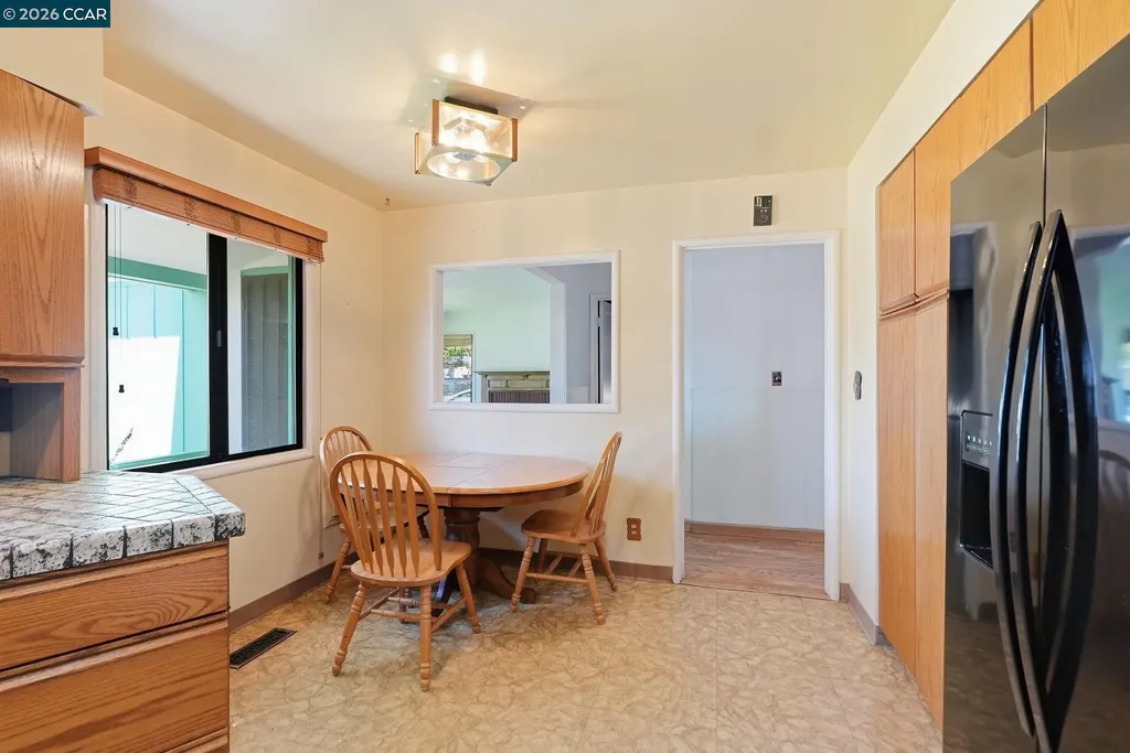 15184 Andover Street San Leandro CA 94579