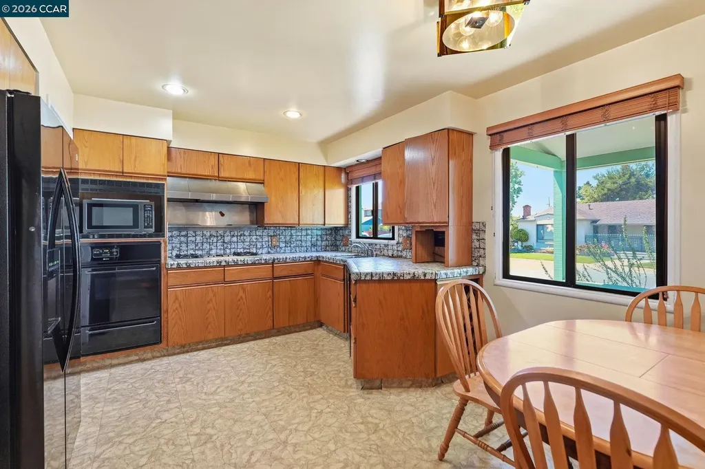 15184 Andover Street San Leandro CA 94579