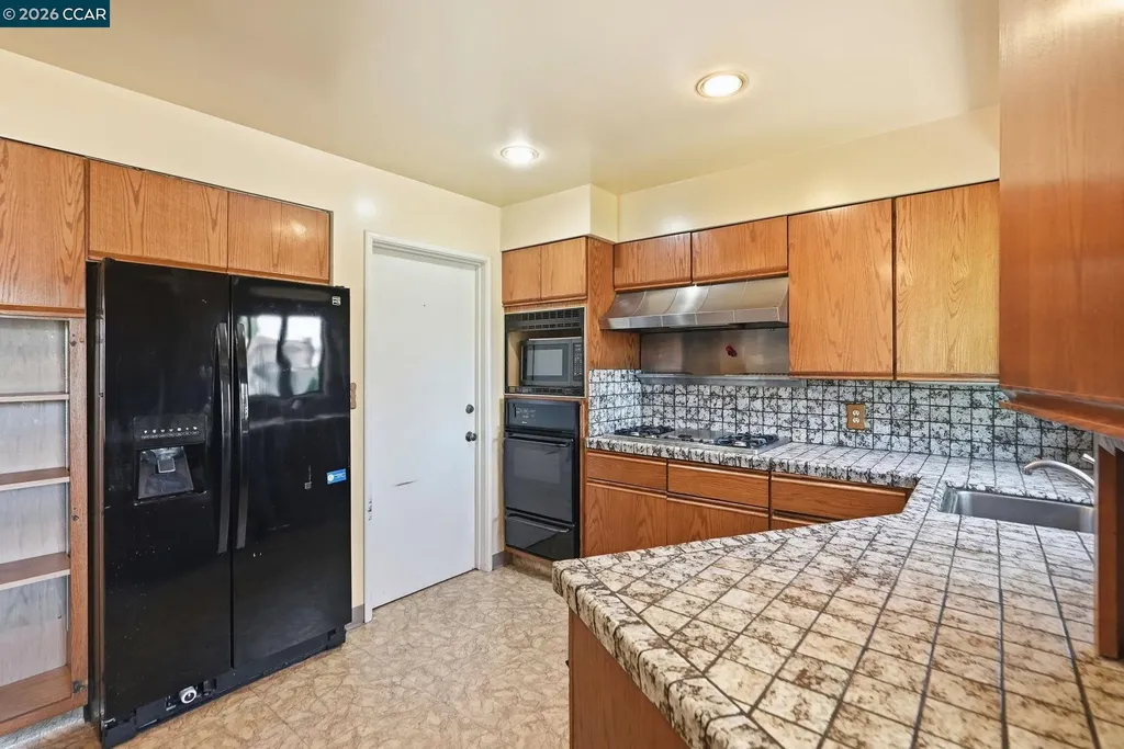 15184 Andover Street San Leandro CA 94579