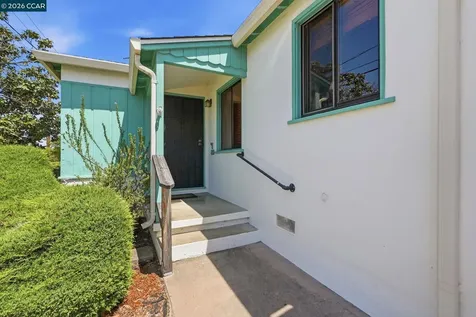 15184 Andover Street San Leandro CA 94579