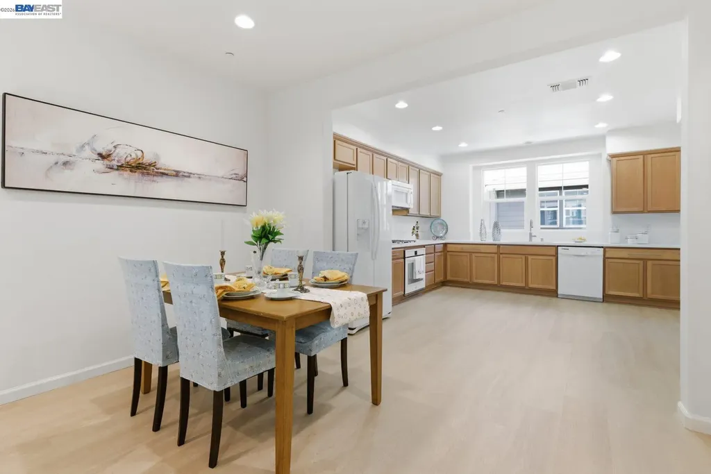 6677 Mariposa Lane Dublin CA 94568