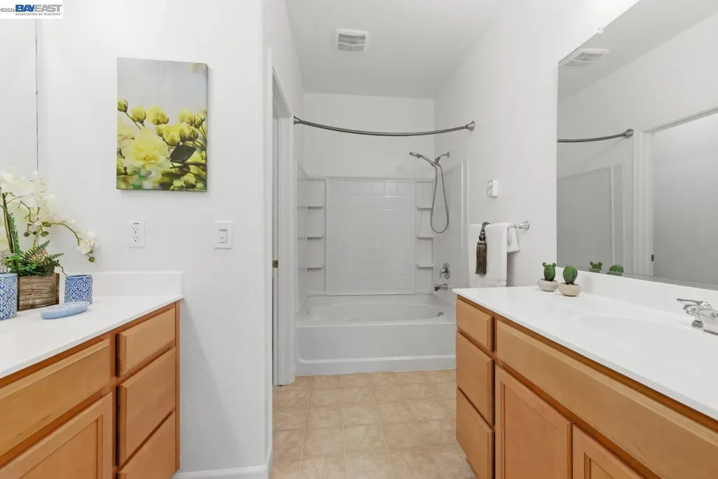 6677 Mariposa Lane Dublin CA 94568