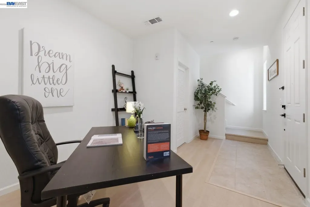 6677 Mariposa Lane Dublin CA 94568