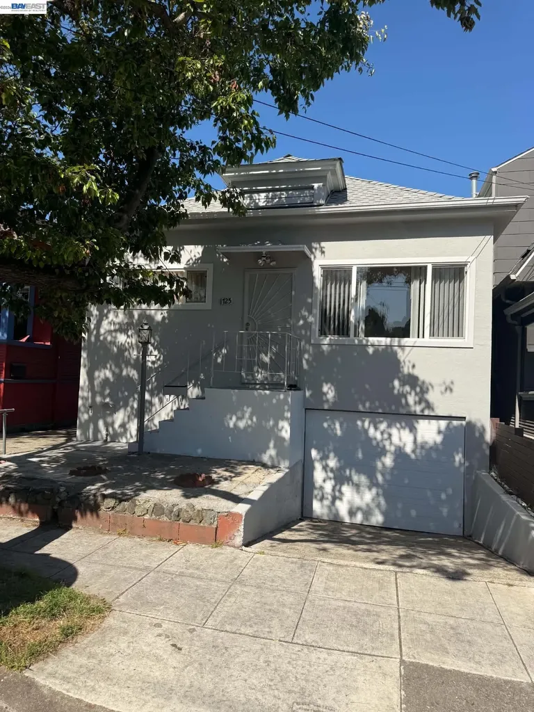 1725 Bay Street Alameda CA 94501
