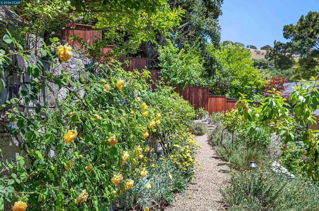 1165 Glen Road Lafayette CA 94549