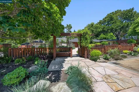 1165 Glen Road Lafayette CA 94549