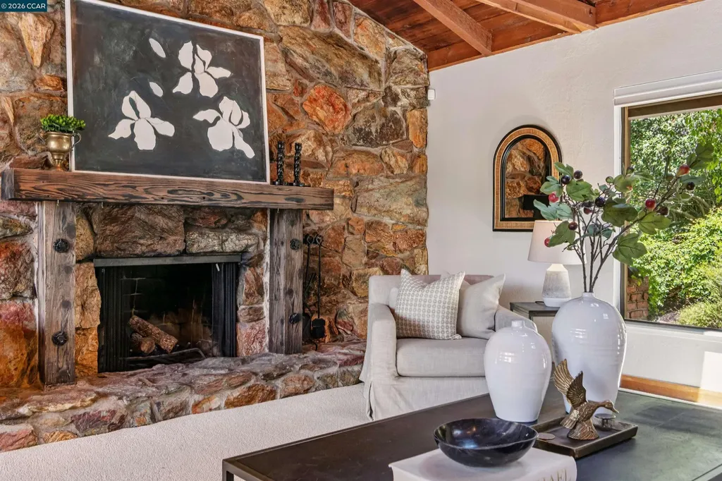 90 Overhill Road Orinda CA 94563