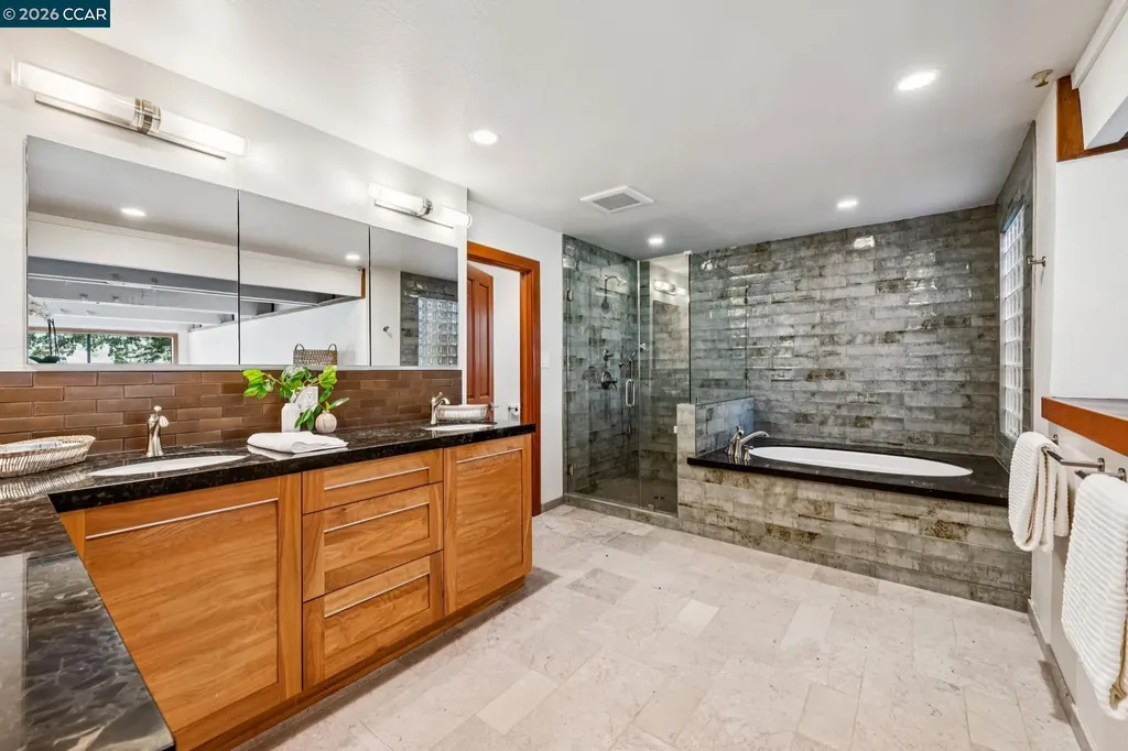 90 Overhill Road Orinda CA 94563