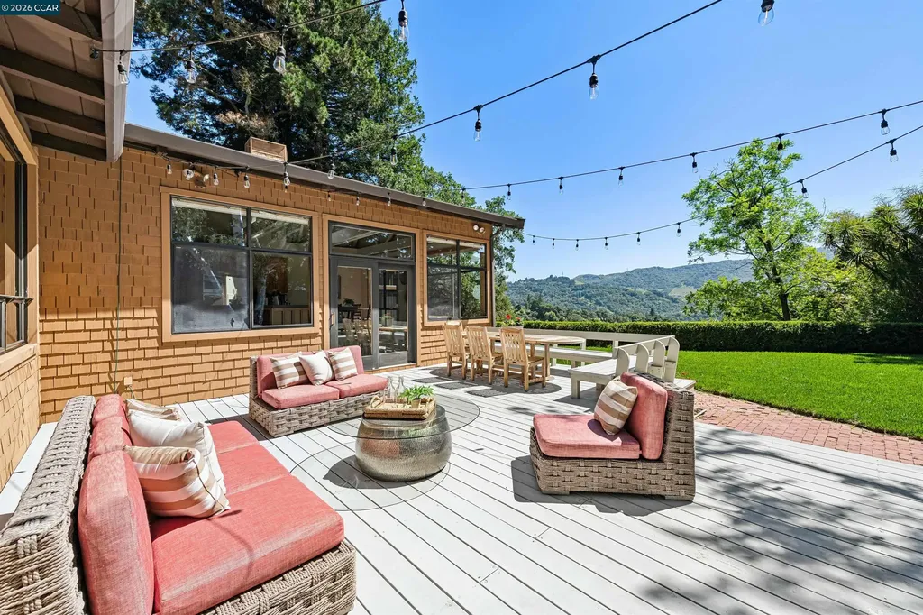 90 Overhill Road Orinda CA 94563