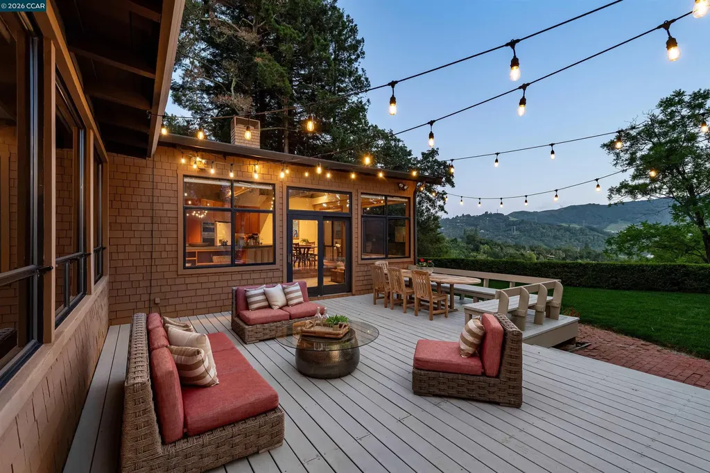 90 Overhill Road Orinda CA 94563