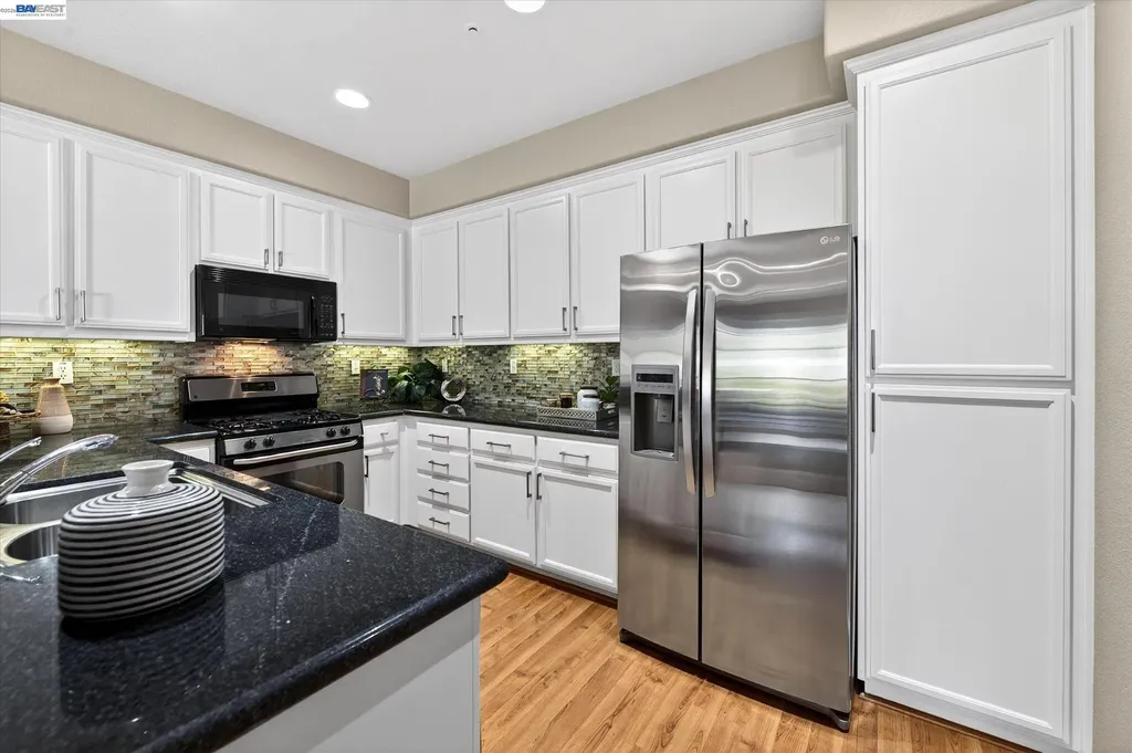 4252 Clarinbridge Circle Dublin CA 94568