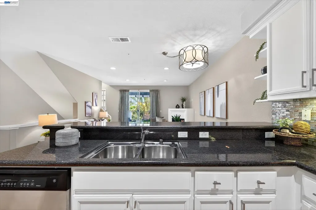 4252 Clarinbridge Circle Dublin CA 94568
